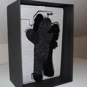 KAWS KACHAMUKKU Black Vinyl Figure 2022 Medicom Toy Damaged *Read*